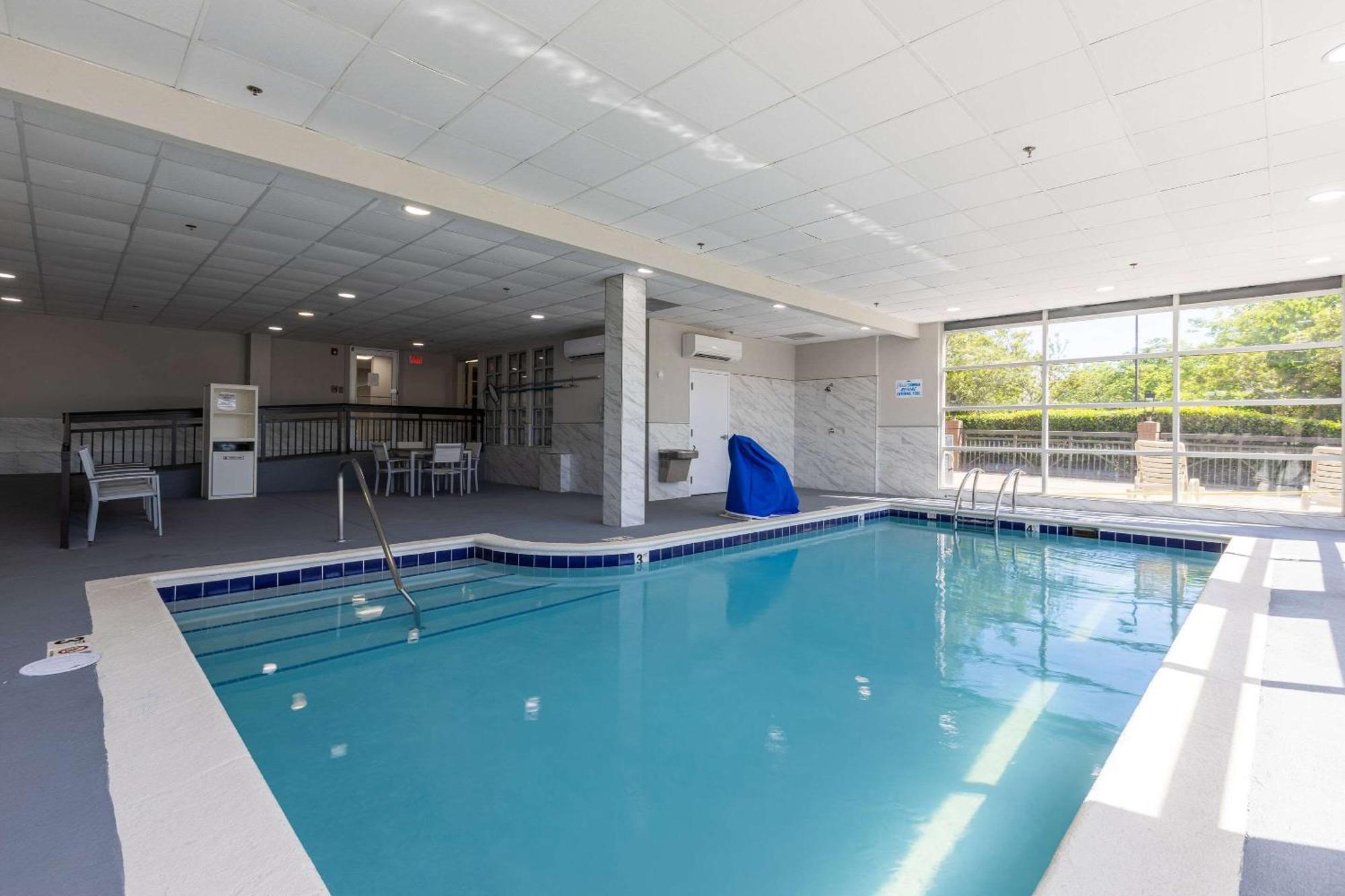 Country Inn & Suites By Radisson, Lake Norman Huntersville, Nc Dış mekan fotoğraf