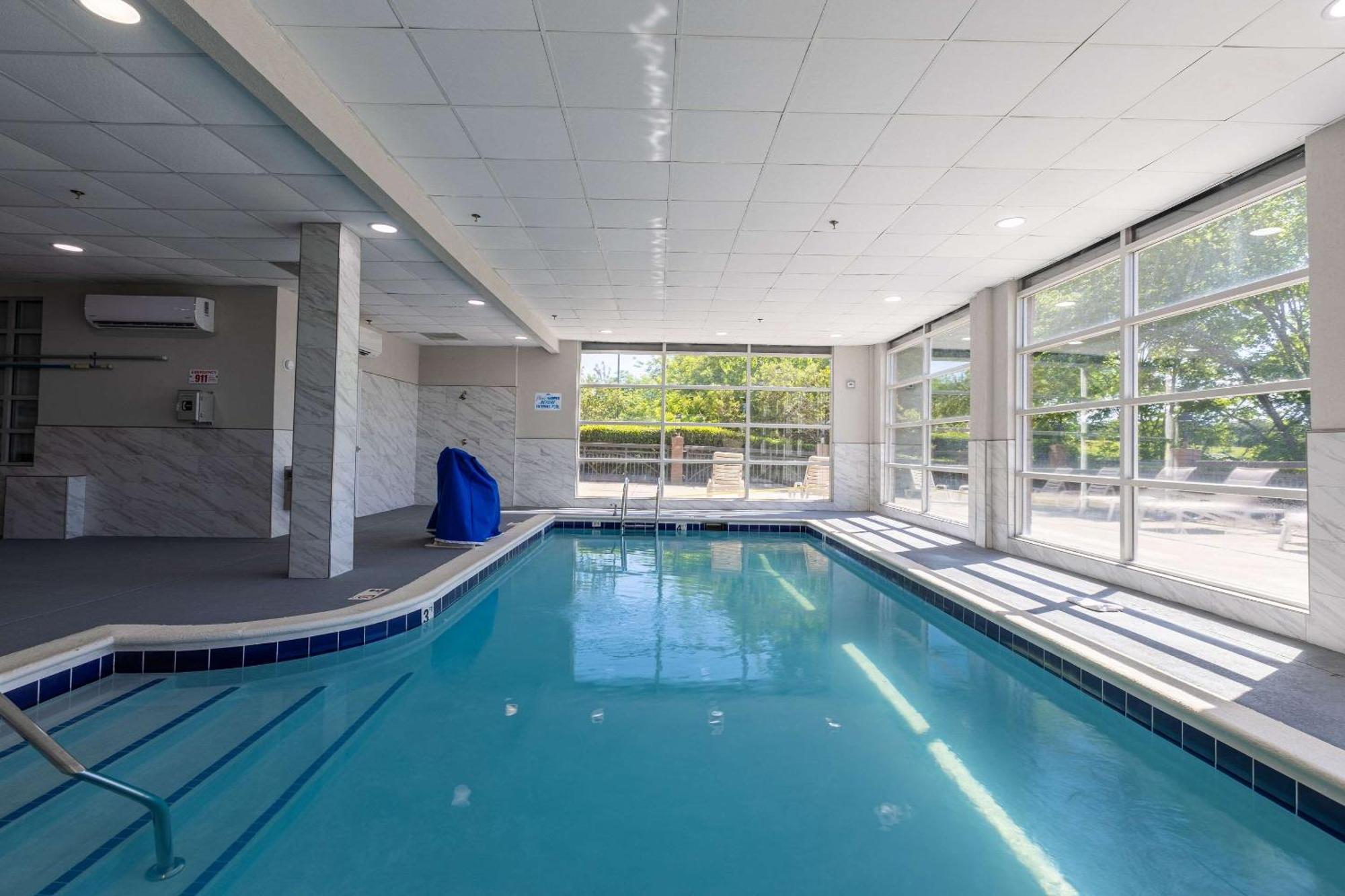 Country Inn & Suites By Radisson, Lake Norman Huntersville, Nc Dış mekan fotoğraf
